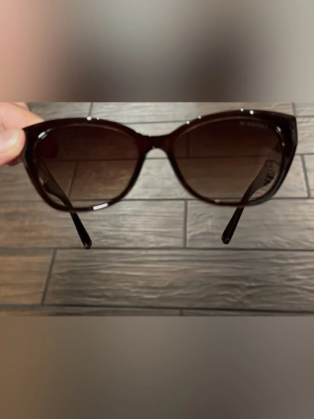 Brown Sunglass Decorative Accent - Unbranded